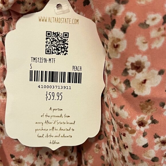 SALE!!! Altar'd state Women's floral top SZ S - Picture 5 of 5